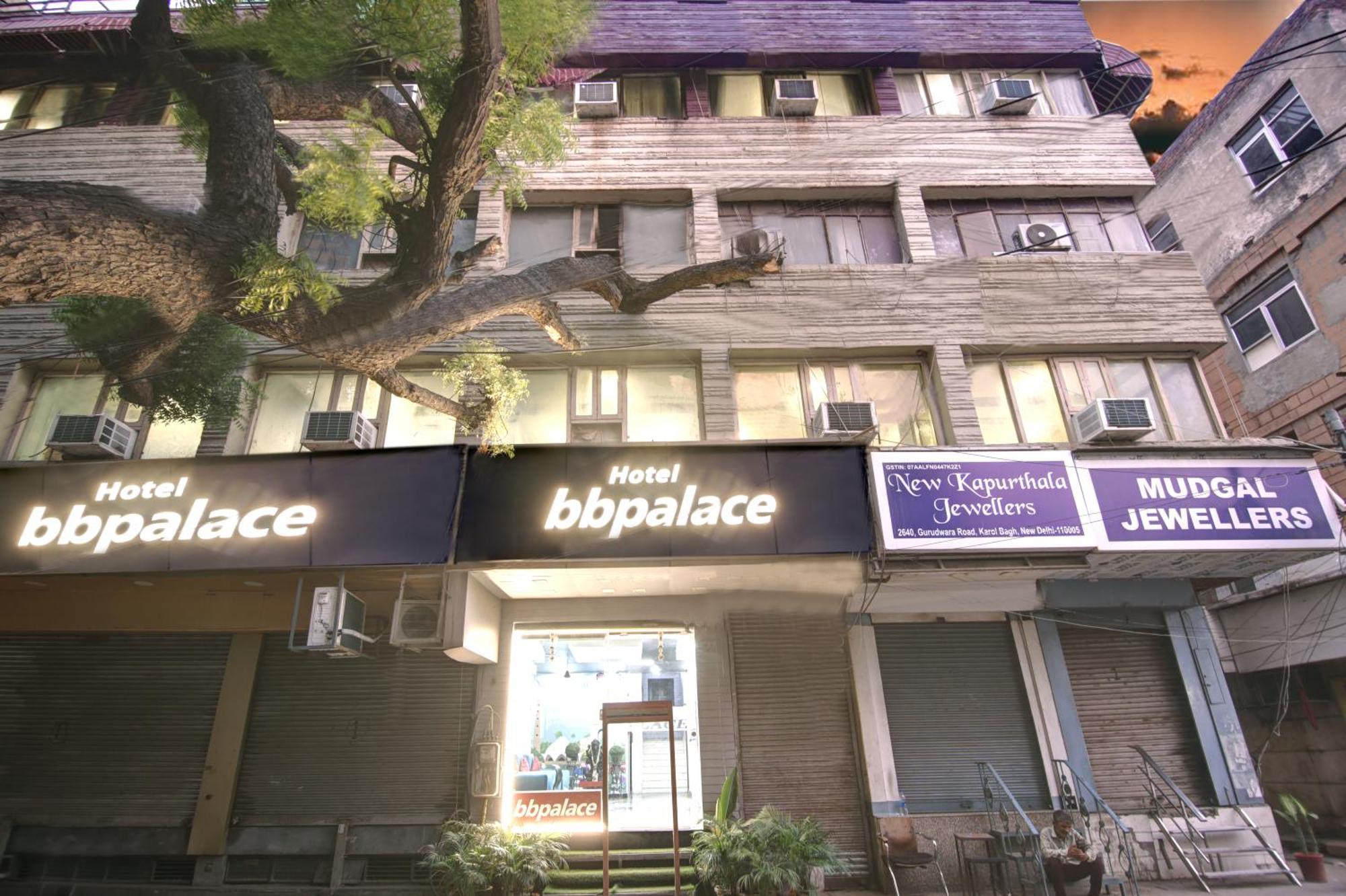Hotel Bb Palace Delhi  Exteriör bild