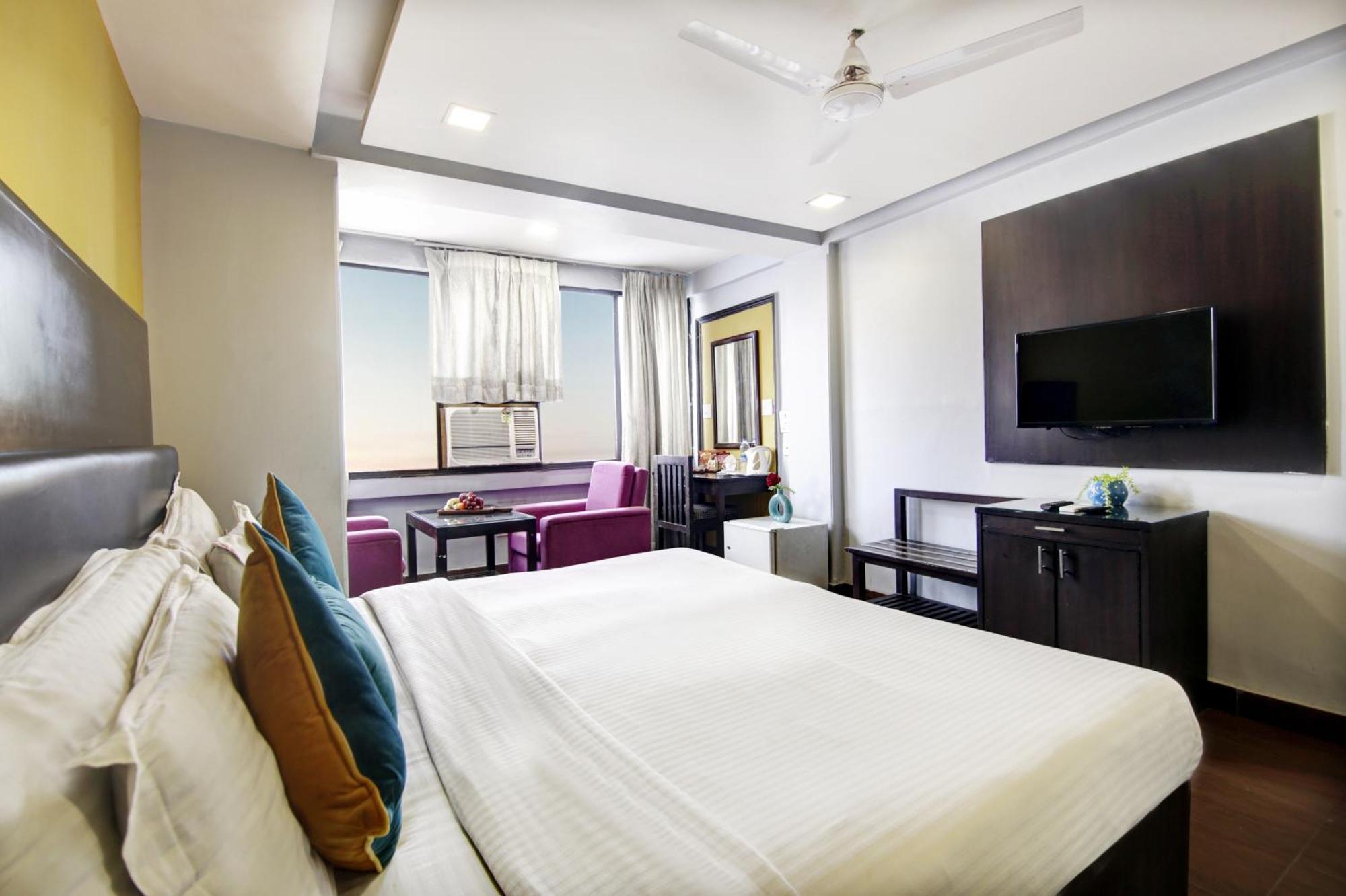 Hotel Bb Palace Delhi  Exteriör bild