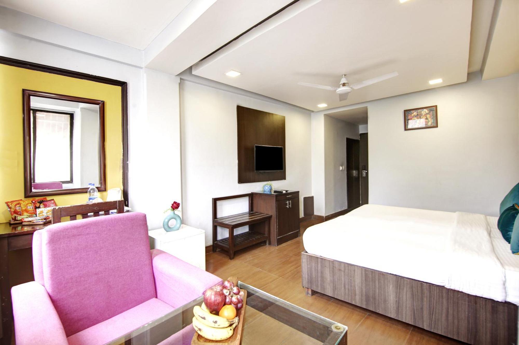 Hotel Bb Palace Delhi  Exteriör bild