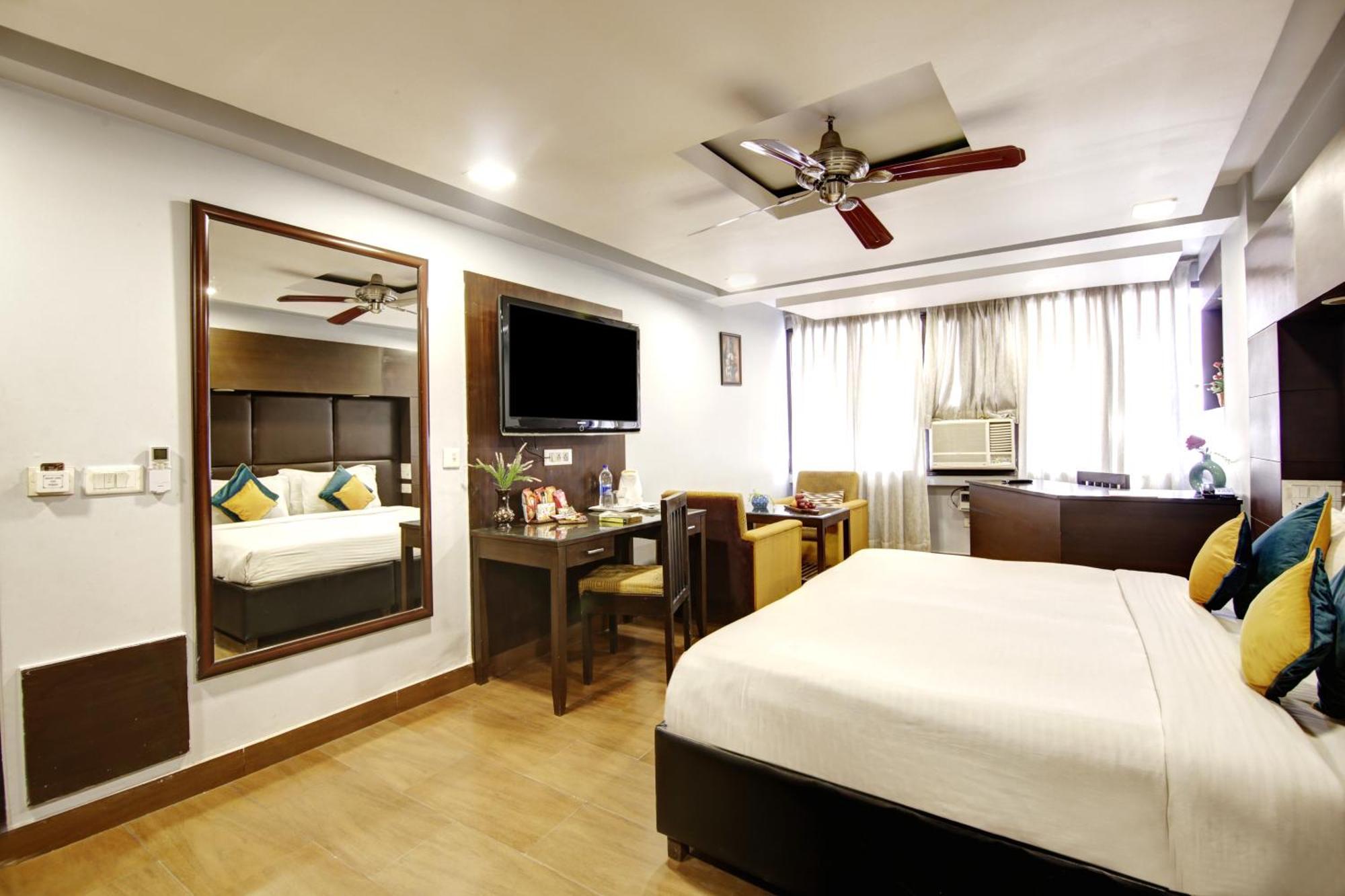 Hotel Bb Palace Delhi  Exteriör bild