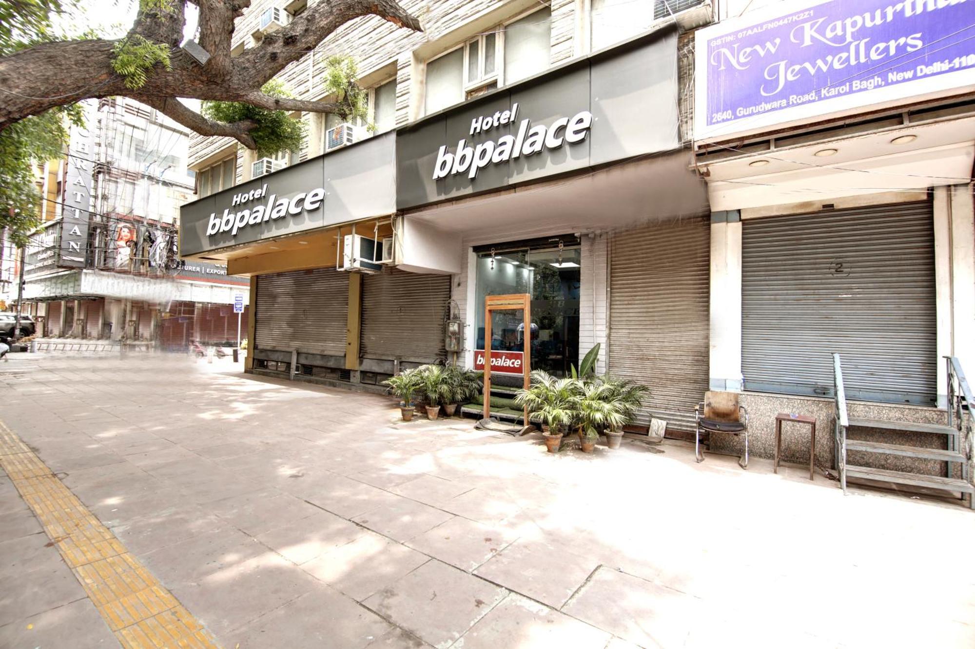 Hotel Bb Palace Delhi  Exteriör bild