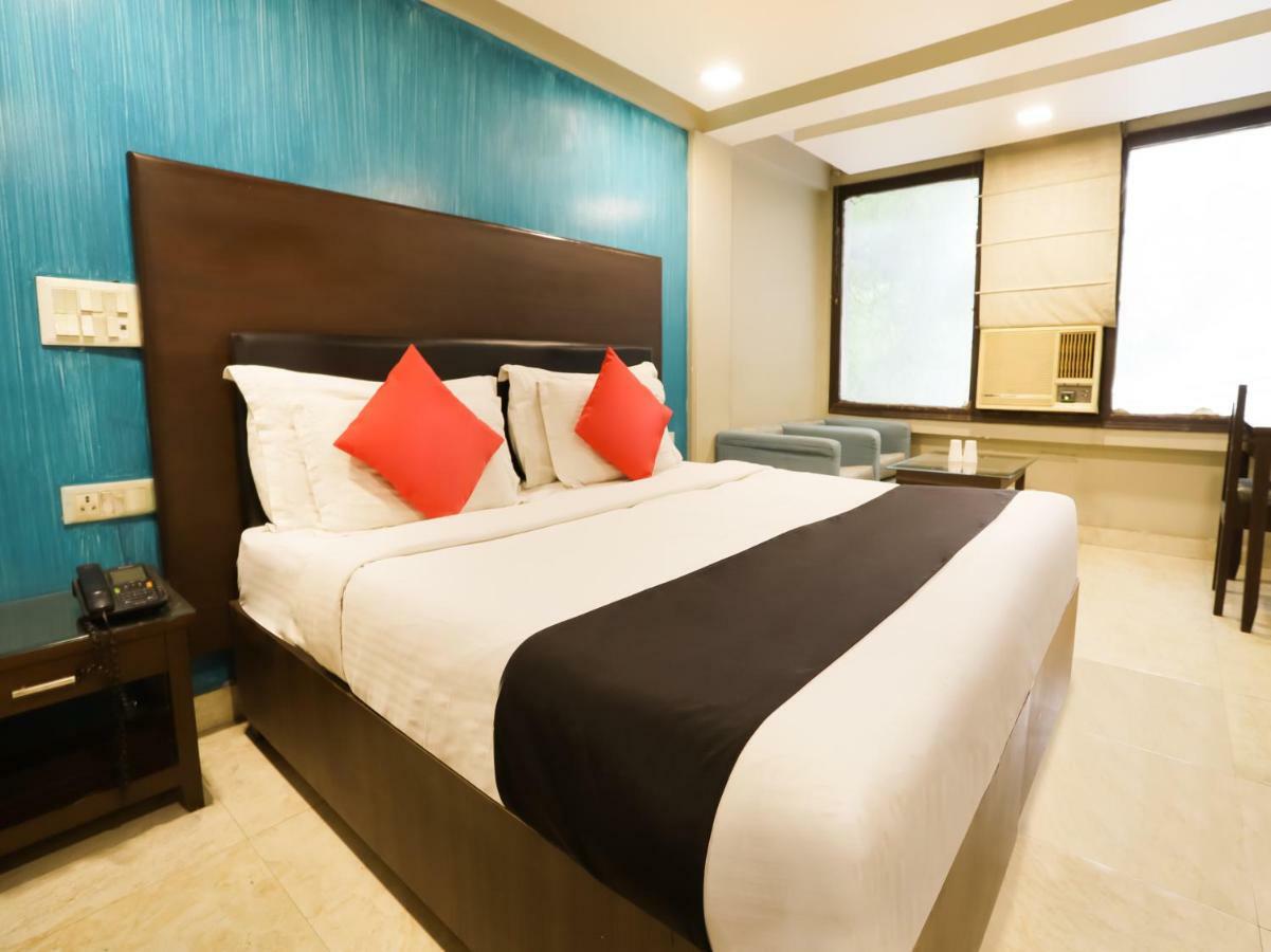 Hotel Bb Palace Delhi  Exteriör bild